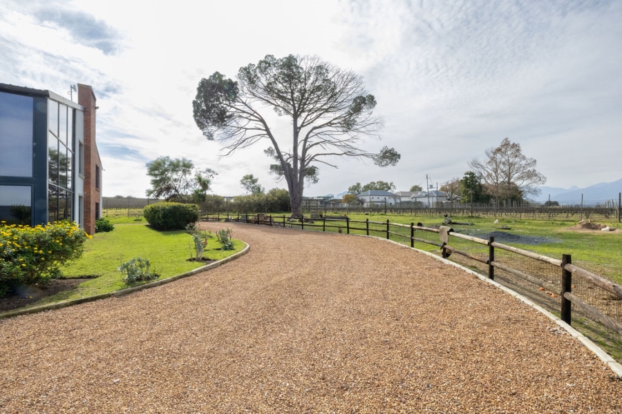 6 Bedroom Property for Sale in Stellenbosch Farms Western Cape